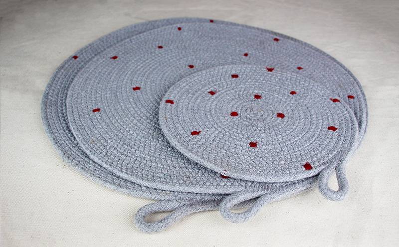 Round GRS Drawstring Placemat with hook